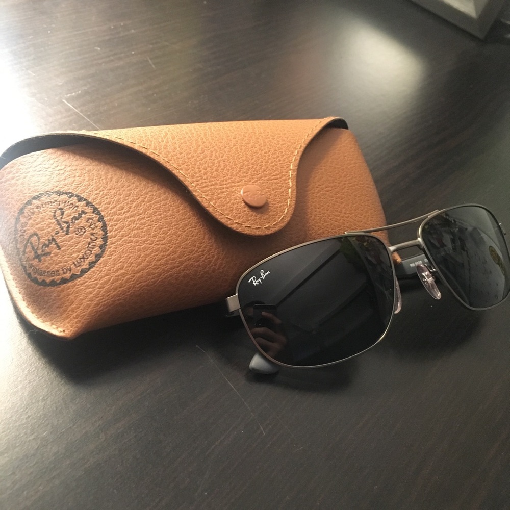 Men’s Ray-Ban sunglasses